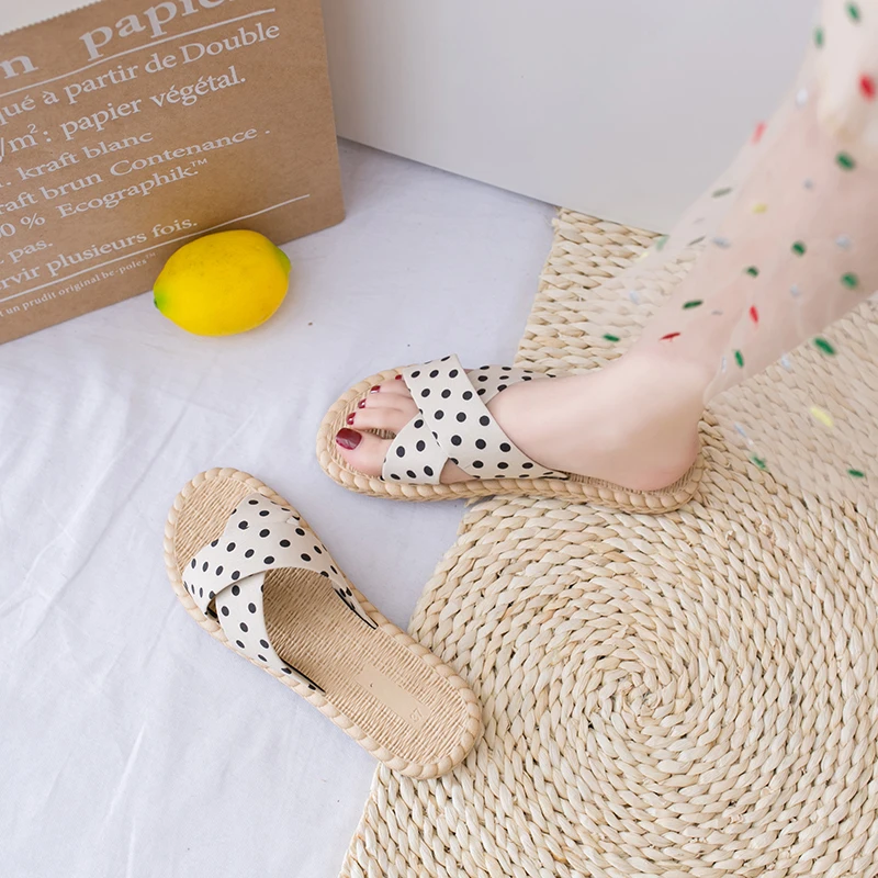 

2022 new Spring and autumn sandals wet water wear fashion sandals and slipper 187