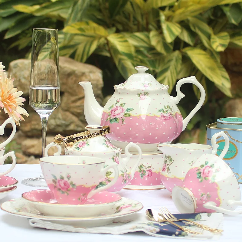 

European Utensil Cup Traditional Dinner Table Saucer Bone China Reusable Floral Cups Saucers Tasse Ceramique Coffee Cup LG50BD