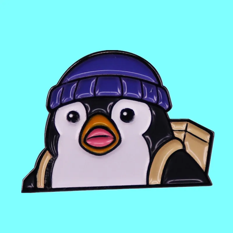 

Cute Fearless Contract Penguin Brooch Game Inspired Animal Metal Enamel Badge Fashion Lapel Cartoon Pin Jewelry Accessories Gift