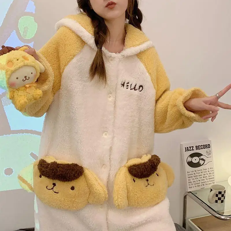 

Пижамный комплект Sanrio, мультяшная фланелевая зимняя утепленная теплая одежда для отдыха, Женская пижама, длинная ночная рубашка
