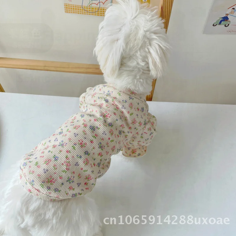 Фото Летне-осенняя одежда для маленьких собак, кошек и плюшевых медведей: хлопковая, в стиле принцессы, с рукавами-фонариками и цветочным узором №3