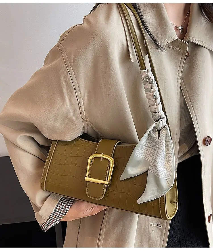 

2023 Advanced Niche Design Bag For Women New Versatile Fashionable One Shoulder Underarm Bag Popular French Stick Bag