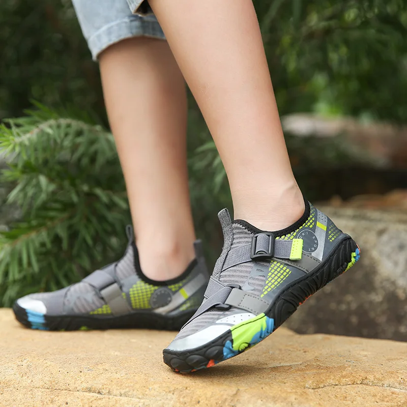 2022 New Kids Aqua Shoes Summer Breathable Quick-drying Water Shoes Kids Shoes Non-slip Wading Shoes Outdoor Children's Sneakers