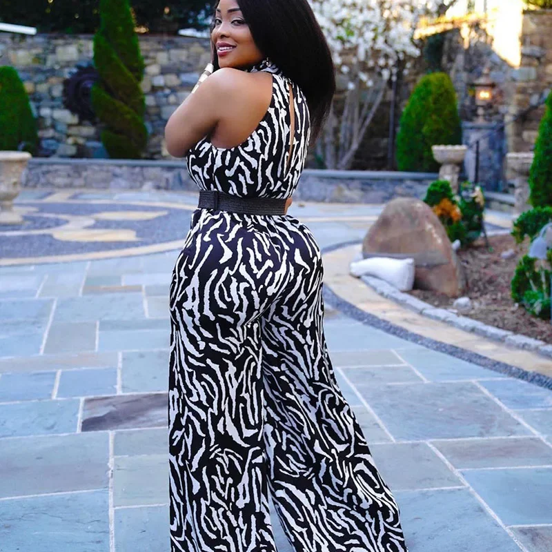 Женский комбинезон с лямкой на шее элегантный без рукавов широкими штанинами и