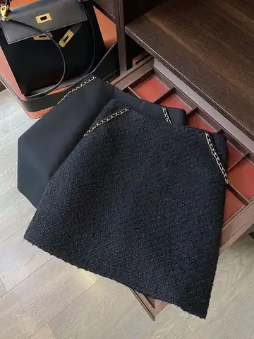 2022 autumn new Korean style Chain decoration women Tweed Skirts High waist slim A-line skirts Fahion Wrap mini skirt