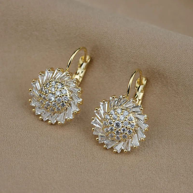 

New French Sunflower Design Zircon Delicate Hoop Earrings for Women Fashion Crystal Korean Earrings Girls Jewelry Accessories