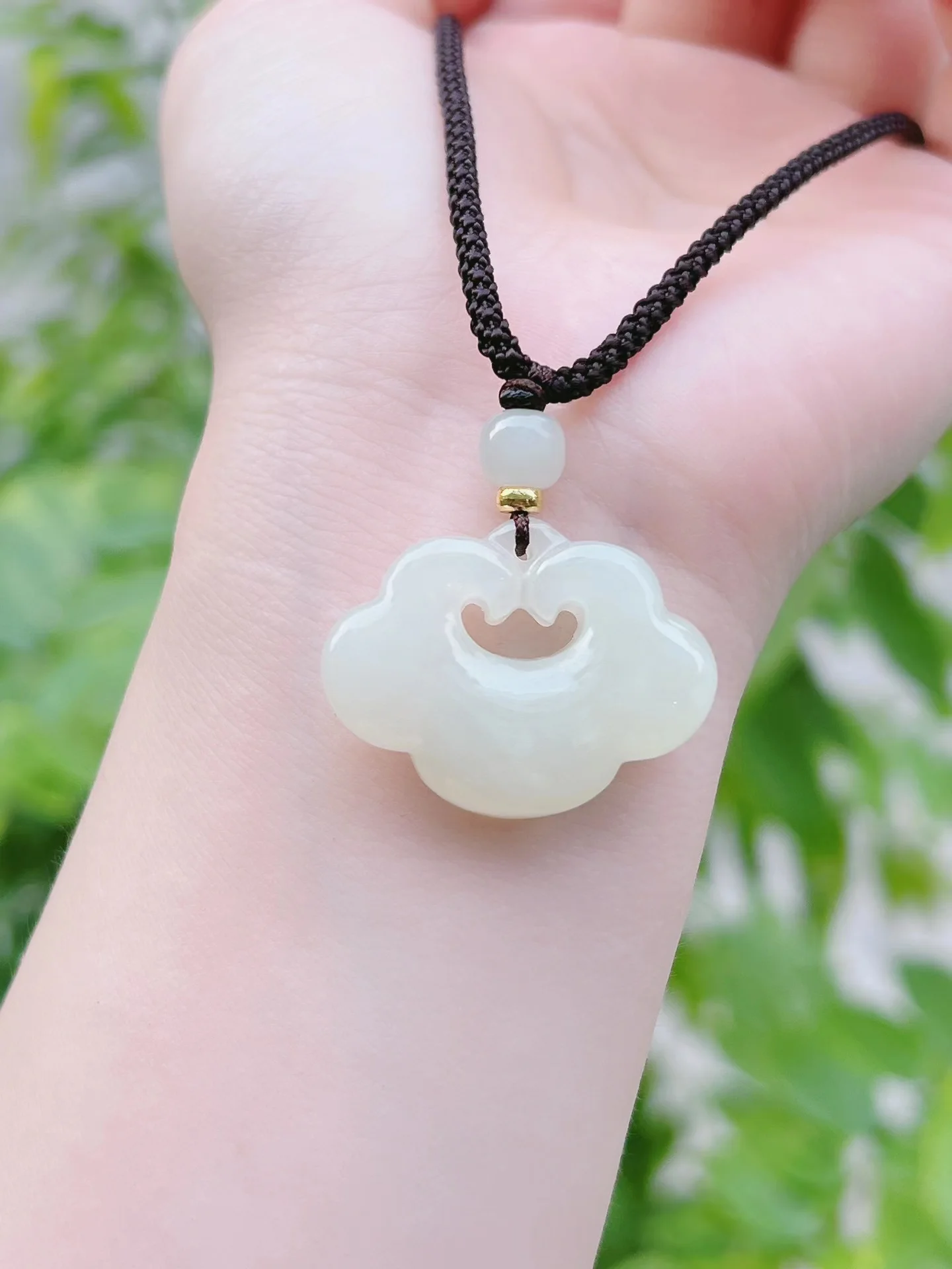 Изысканный кулон Hetian Jade Xiangyun Ruyi с замком ювелирные изделия 358a #