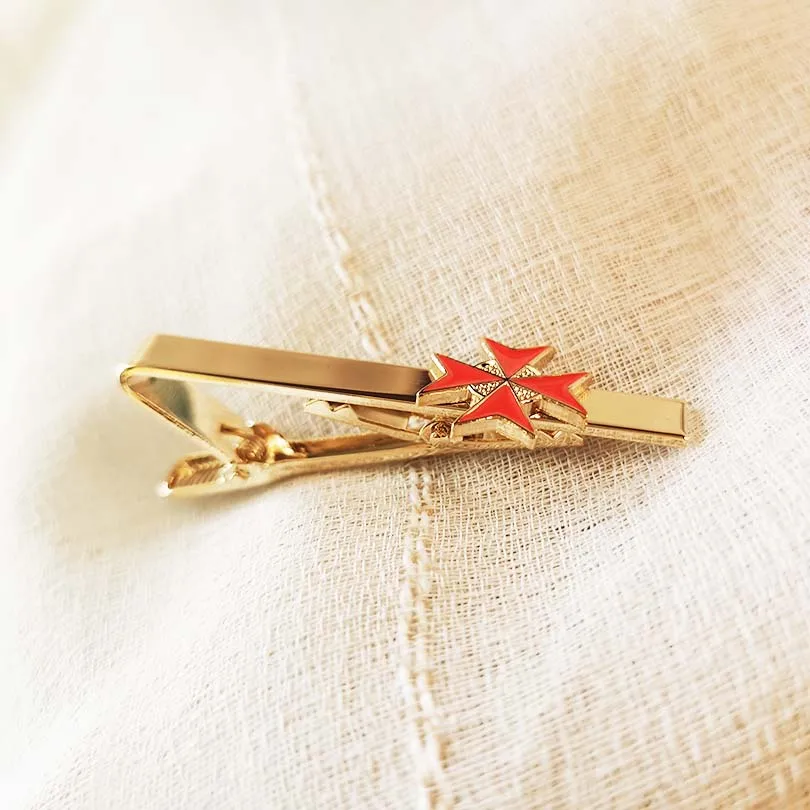 Рисунок 2 - Зажим для галстука мужской с красными цветами