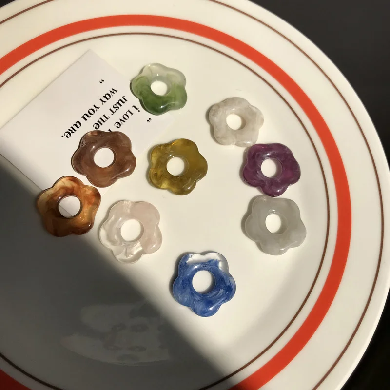 

Autumn and Winter Blooming Color Hollow Flower Resin Patch DIY Handmade Hairpin Jewelry Earrings Earrings Accessories Materials