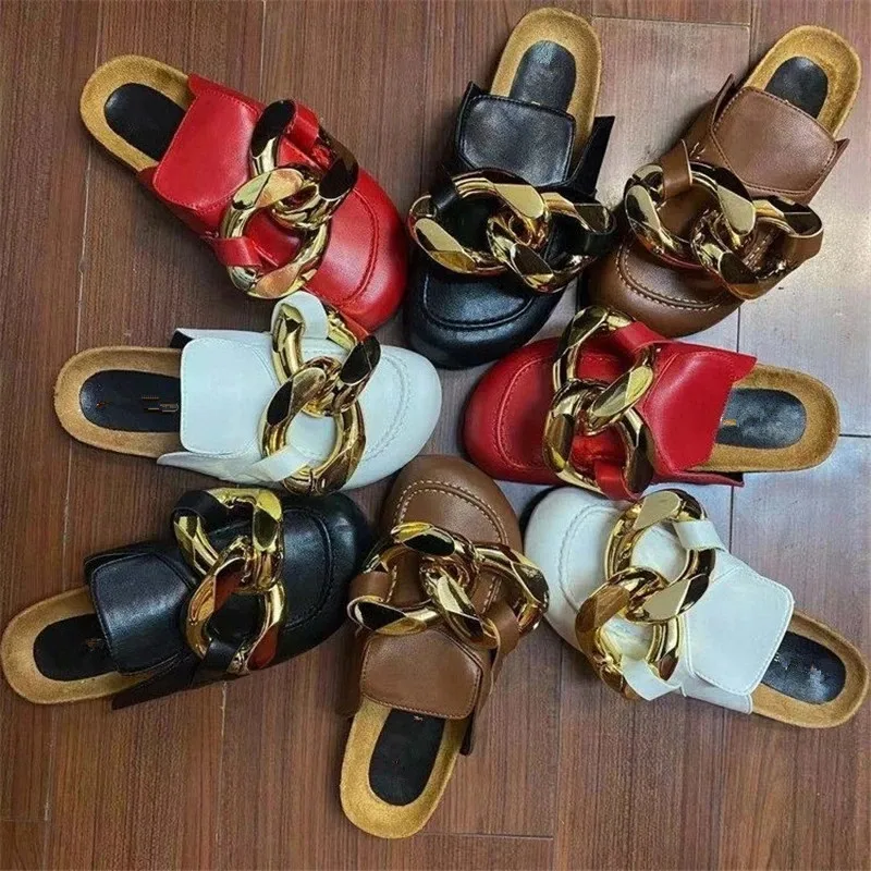 

2022 Fashion Thick Bottom Metal Chain Slippers Summer Women Leather Muller Slippers Ladies Casual Luxury Designer Wild Red Shoes