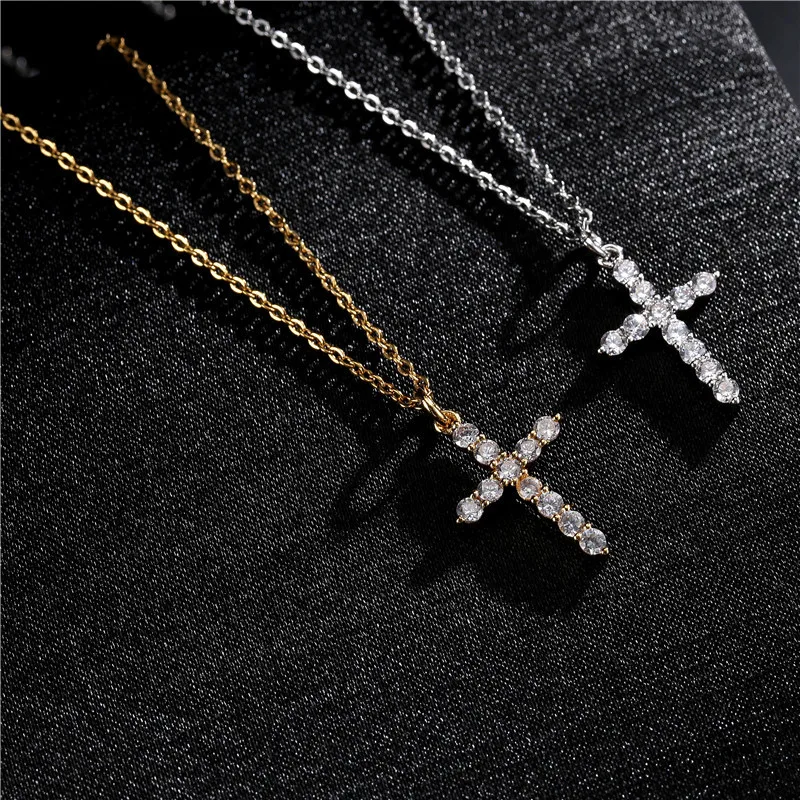 

Europe and America Simple Classic Geometry Cross Pendant Necklace for Men and Women Color Preserving Copper Slightly Set Zircon