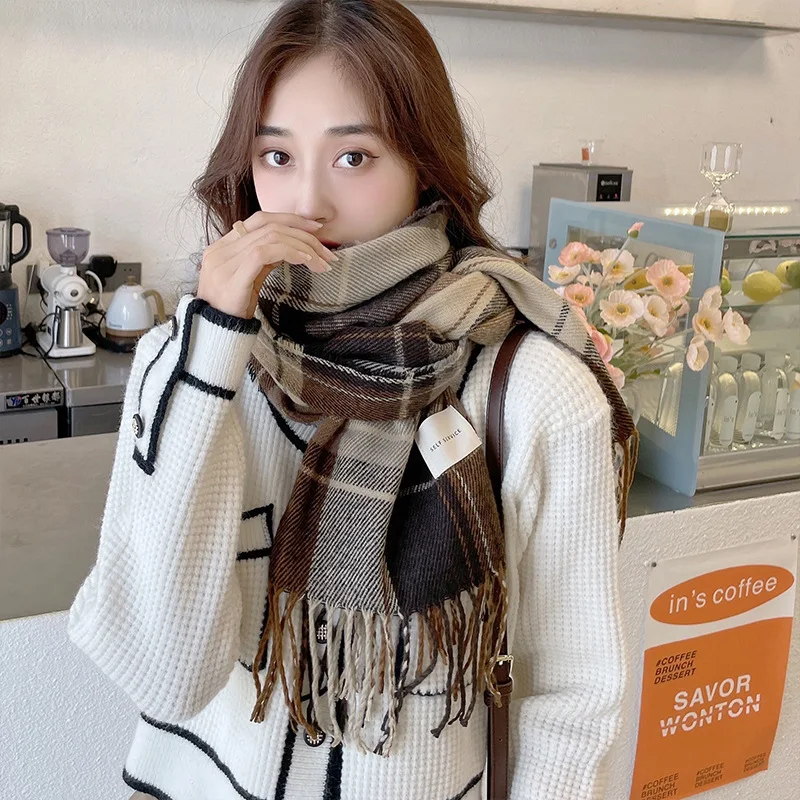 

Autumn and Winter Korean Scarf Women 2021 New Mid-length Imitation Cashmere Scarf Retro Check Plaid Fringed Bib