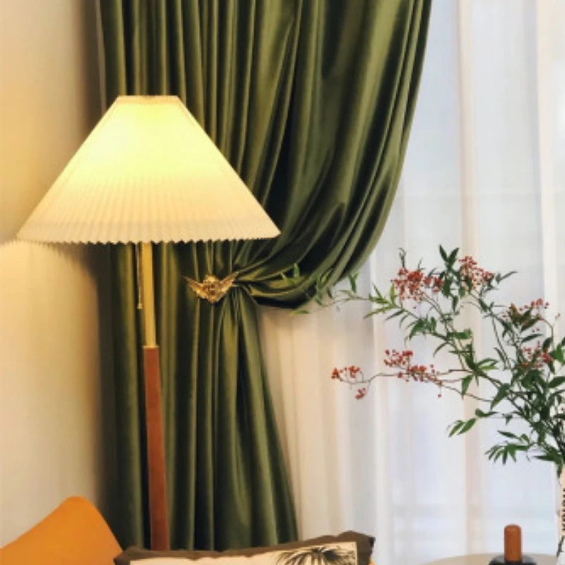 

Retro Light Luxury American Olive Green Belgian Blackout Velvet Thickened French Simple Modern Bedroom Curtains Lp