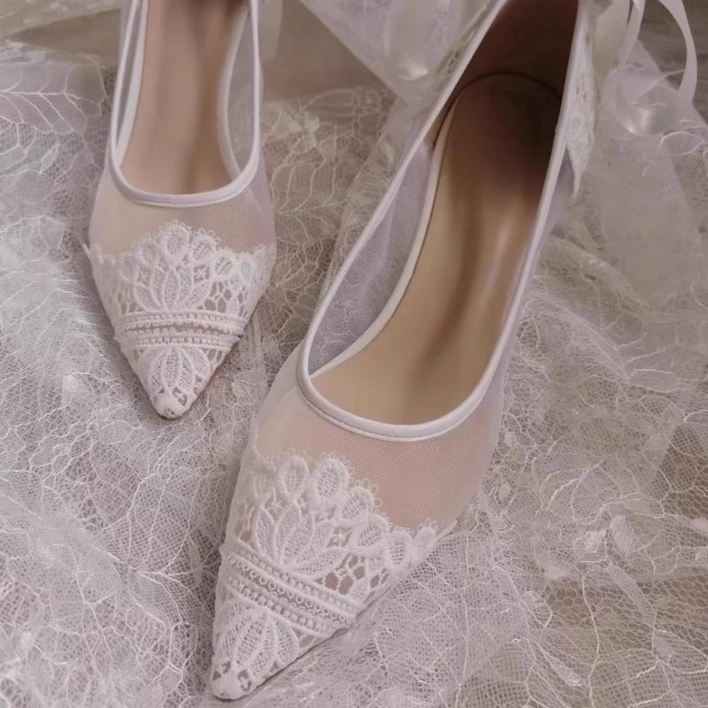 Новые весенне-летние туфли с острым носком Женская сетчатая Свадебная обувь из
