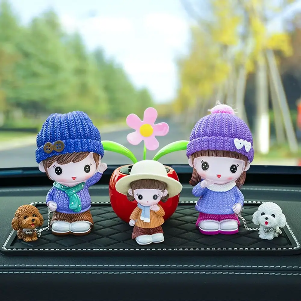 

Couples Car Decoration Miniatures Cute Cartoon Car Ornaments Creative Resin Car Dashboard Toys