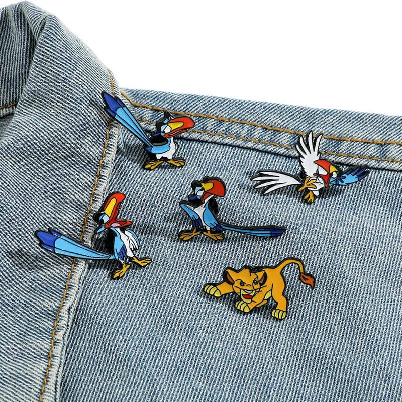 Милый мультяшный креативный Король Лев Симба брошь из сплава синяя птица Шазу