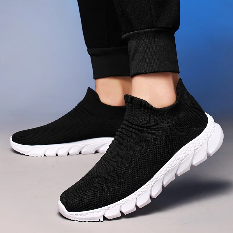 

2023 Spring Fashion Flat Bottom Mesh Sneakers Men Casual Outdoor Anti Slip Comfortable Soft Sole Versatile Men's Vulcanize Shoes