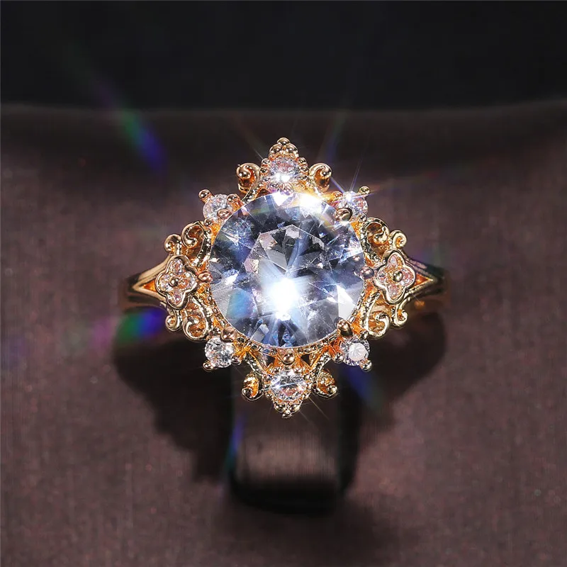 

Ladies Luxury Golden Engagement Ring Inlaid with 10mm Crystal Cubic Zirconia Fashion Dazzling Party Timeless Jewelry