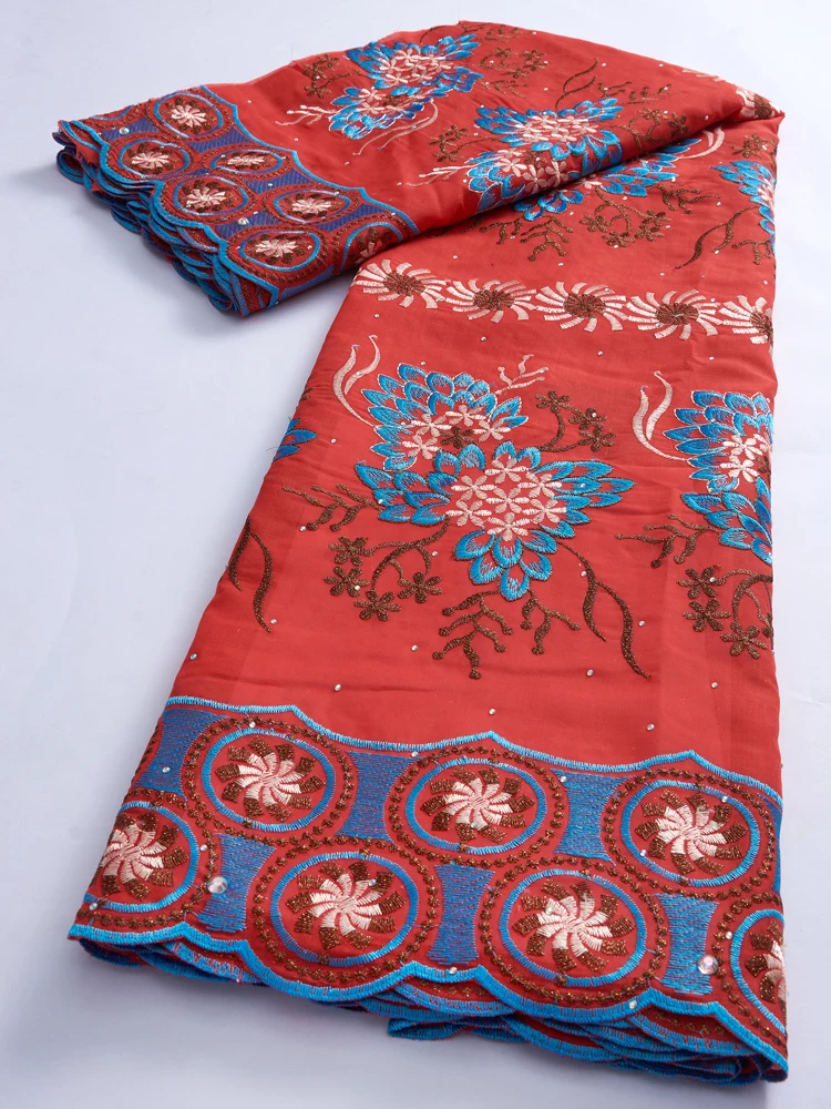 

Новейшая Африканская Хлопковая кружевная ткань 2,5 ярдов 2022 французская нигерийская швейцарская вуаль кружевная ткань в Швейцарии для женщ...