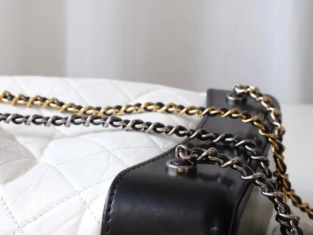 

High-end bucket bag small fragrance style diamond chain bag leather backpack large capacity school bag wandering bag women