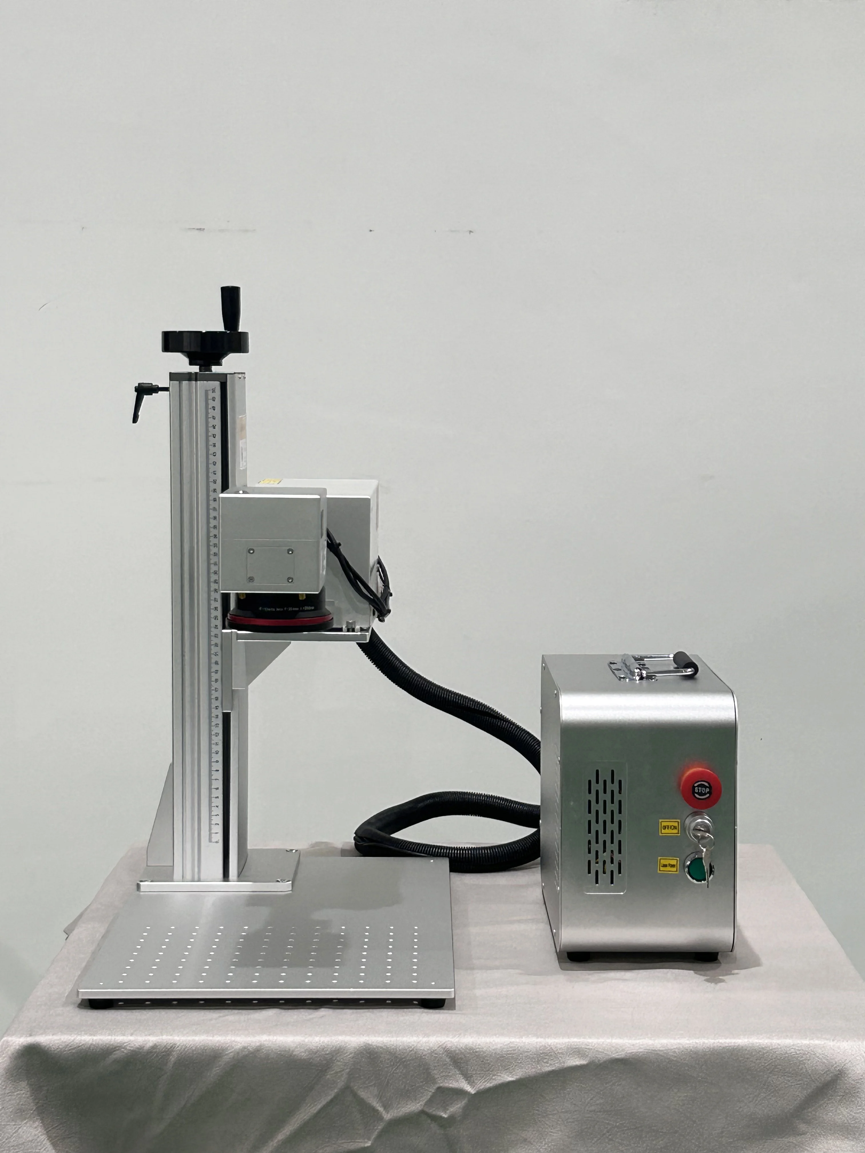 3W 5W УФ-лазерная маркировочная машина с воздушным охлаждением для металла стекла