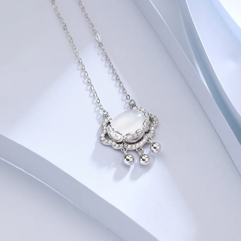 

Китайский старинный замок в форме фотоэлемента