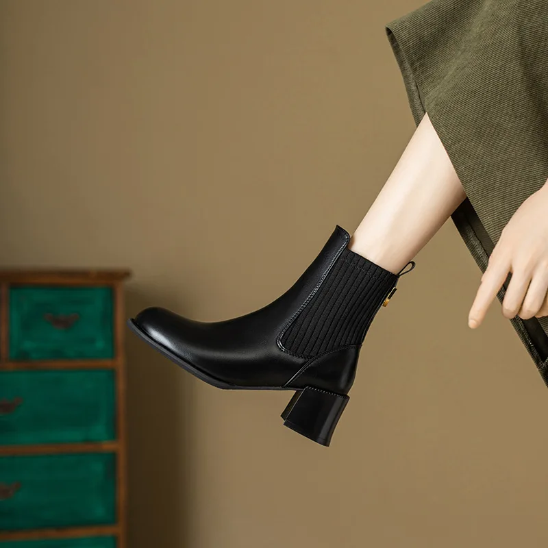 Новинка 2023 короткие ботинки на толстом каблуке в британском ретро-стиле женские