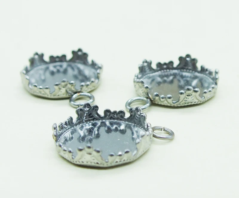 

100pcs/lot 12MM Stainless steel crown Necklace Pendants Blank Base Fit Photo Glass Cabochon Cameo Settings Jewelry