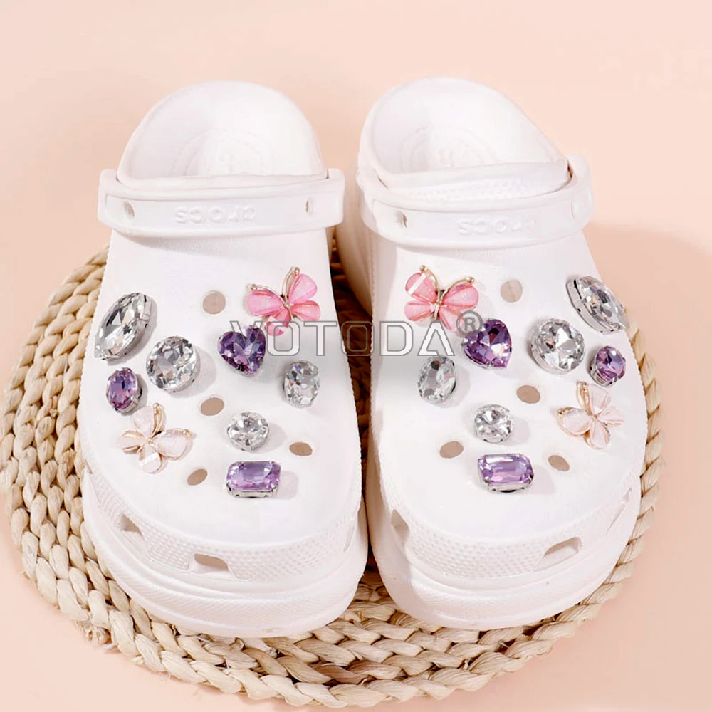 2022 New 1 Set Cute Croc Charms Brand Designer Shoes Charms JIBZ Bling Crocs Accessories Fashion Rhinestone Bow Shoe Decorations