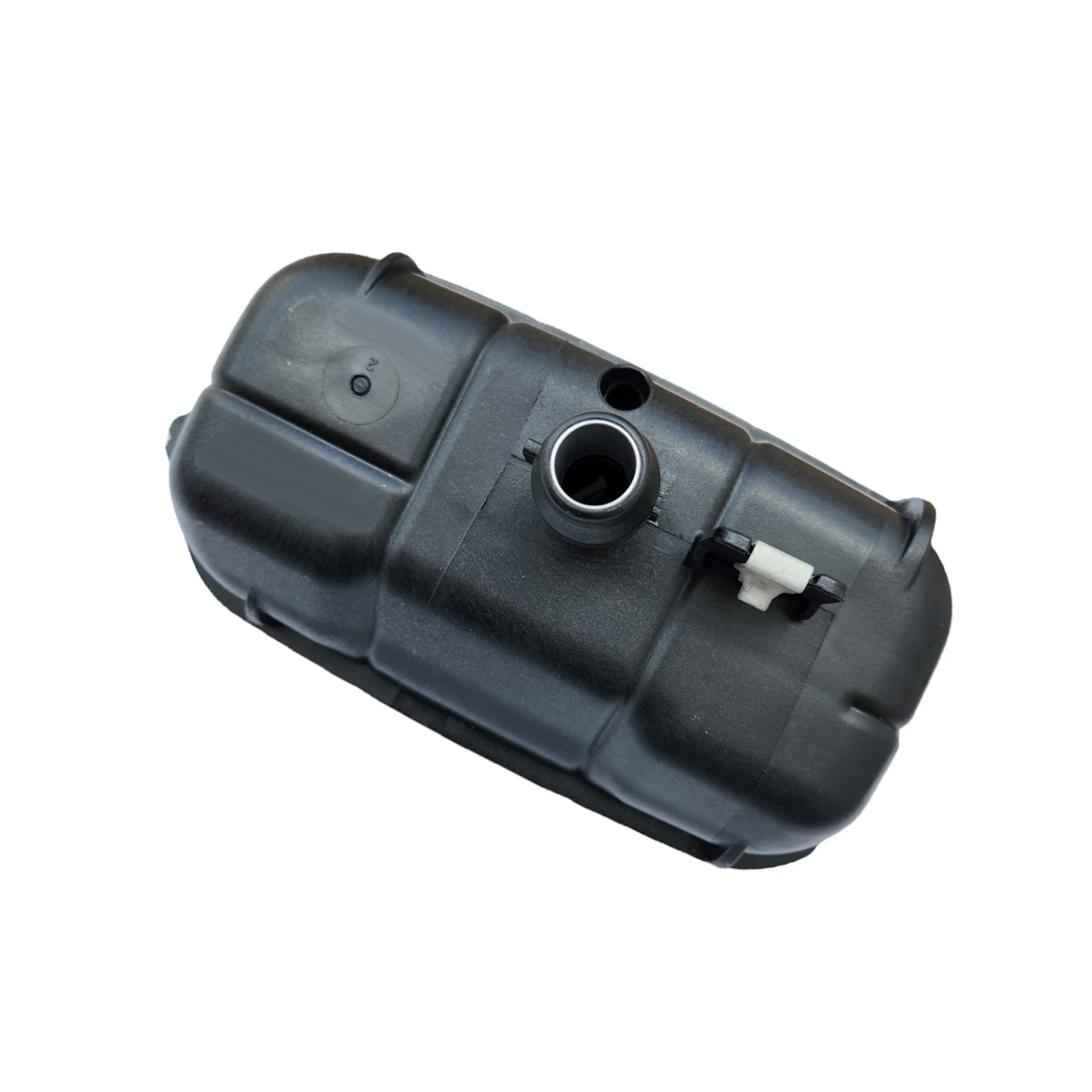 Инновационная конструкция резервуара охлаждающей жидкости двигателя