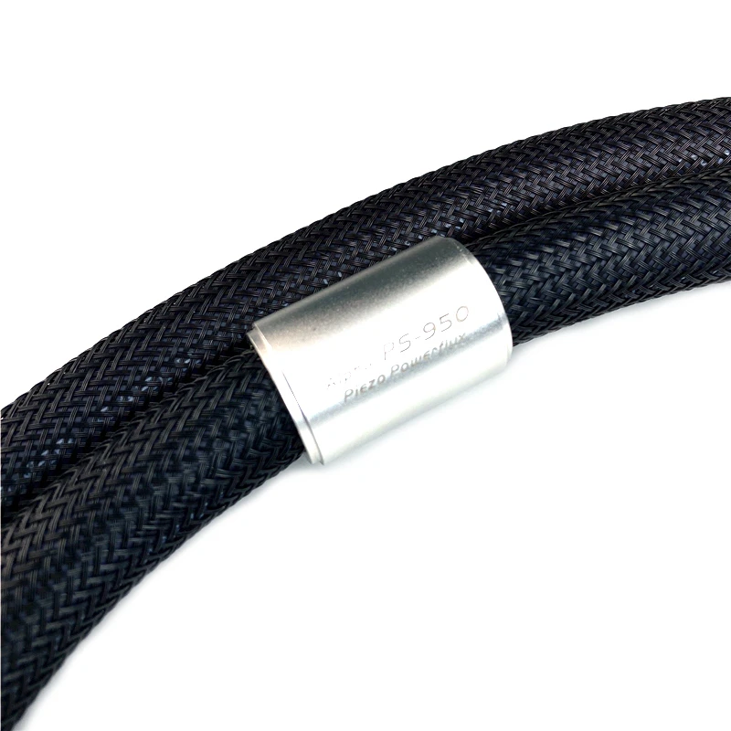 Кабель питания FURUTECH Alpha PS-950-18 углеродное волокно штепсельная вилка стандарта США