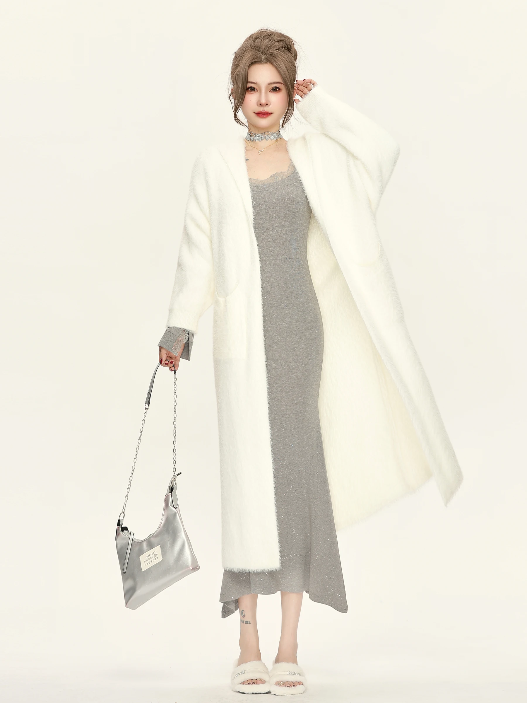 Маленькая станция одежды P мягкий клейкий мохеровый капюшон длинный свитер