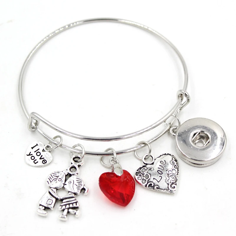 

10pcs Wholesale Expandable Wire Bangle I LOVE YOU Lover Heart Charms Bracelets for Lovers Valentine Gift Snap Jewelry