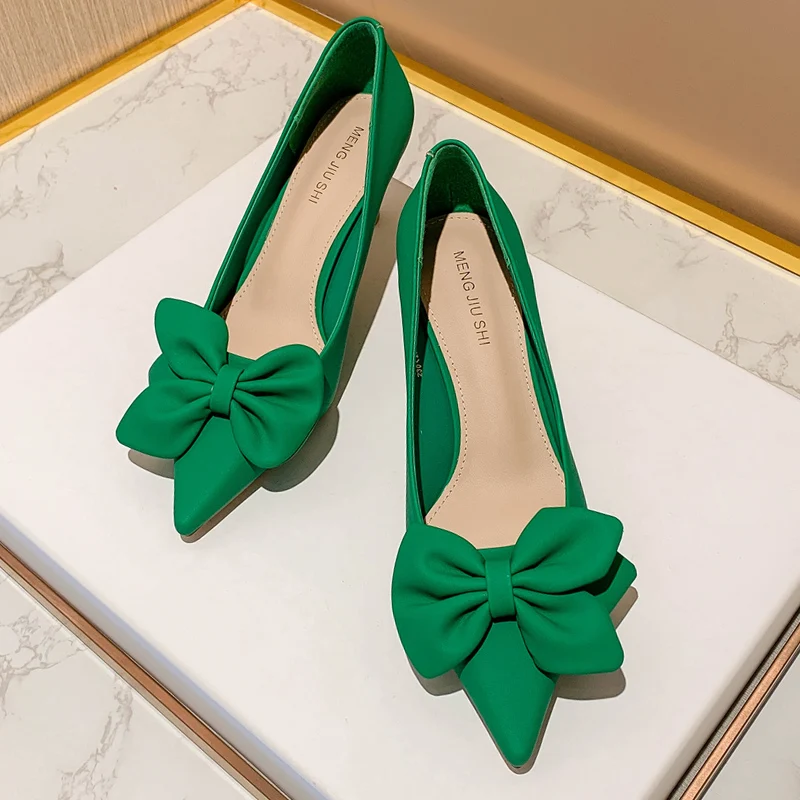 

2022 Elegant Bow-knot Sandals For Women Summer Sexy Pointed Toes Mules Fashion Heels Black Green Dress Shoes Party Hot Pumps