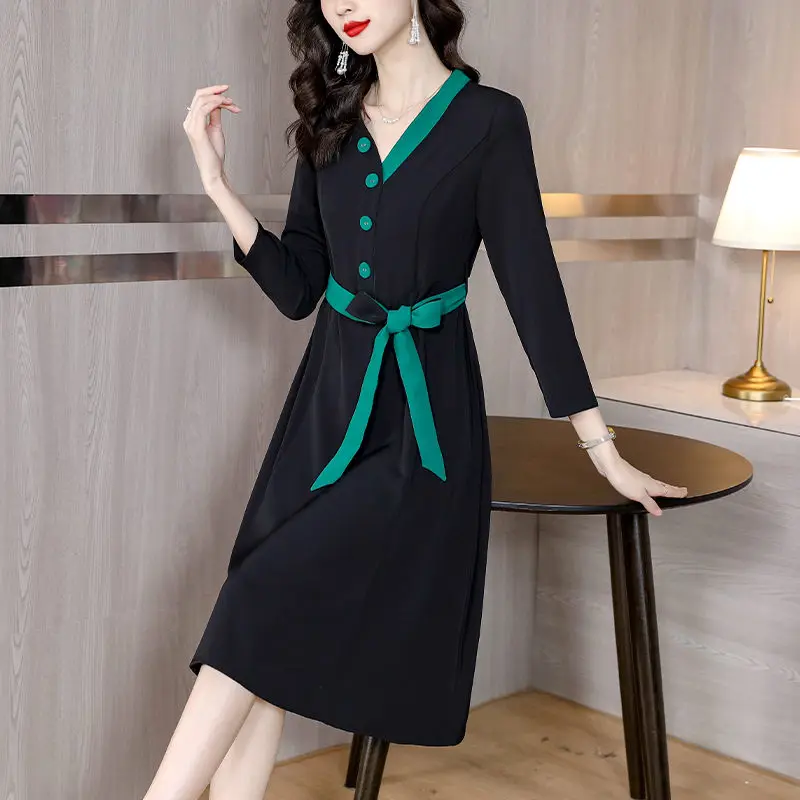 

Женское приталенное платье средней длины, платье средней длины с рукавом 2023, модель T1822 на весну и осень, 3/4