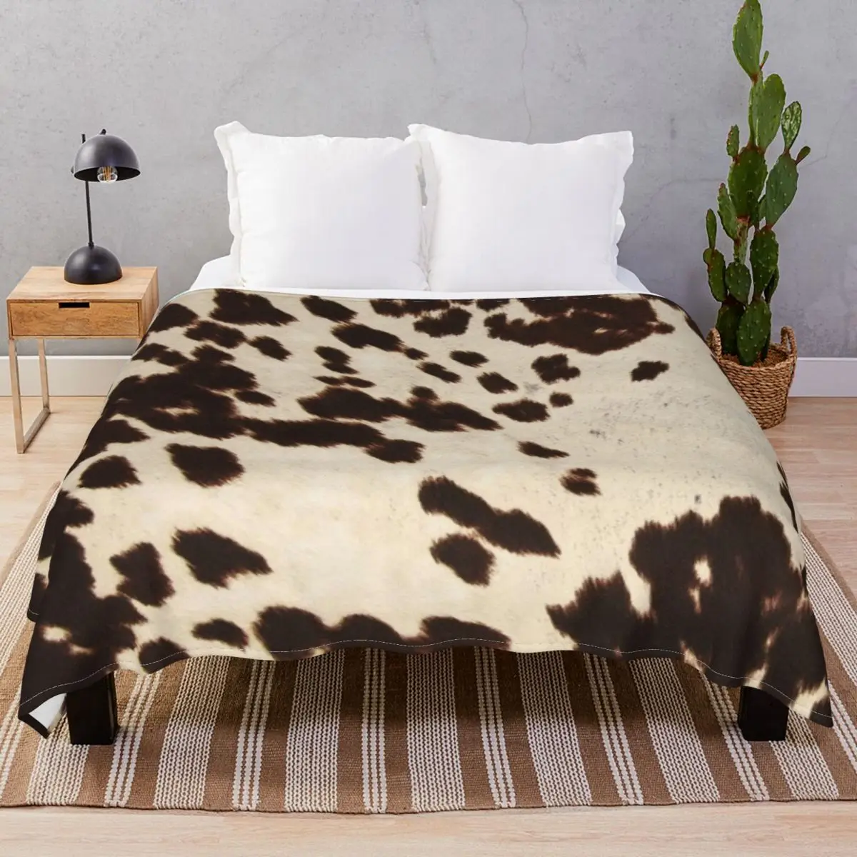 

Brown Cowhide 2 Blankets Coral Fleece Plush Decoration Lightweight Thin Throw Blanket for Bedding Sofa Travel Cinema
