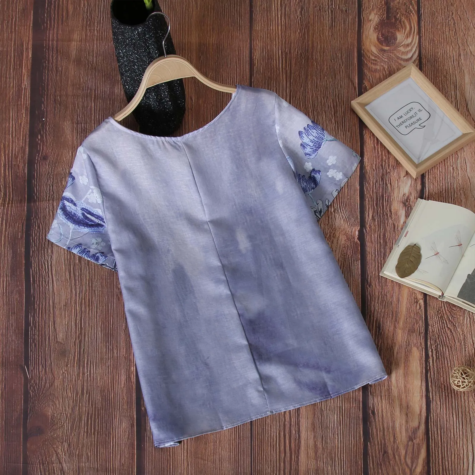 

Женская Повседневная Блузка с коротким рукавом и круглым вырезом