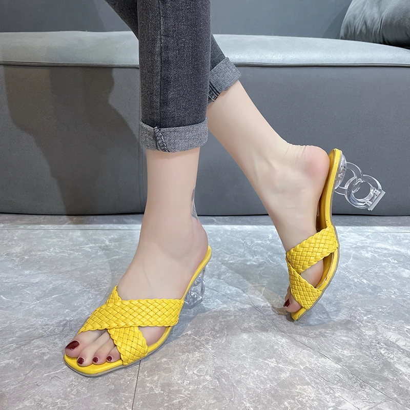 

Сандалии женские нескользящие, удобные босоножки с квадратным носком, перекрестными ремешками, сланцы, кожа для улицы, флип-стиль, большие р...