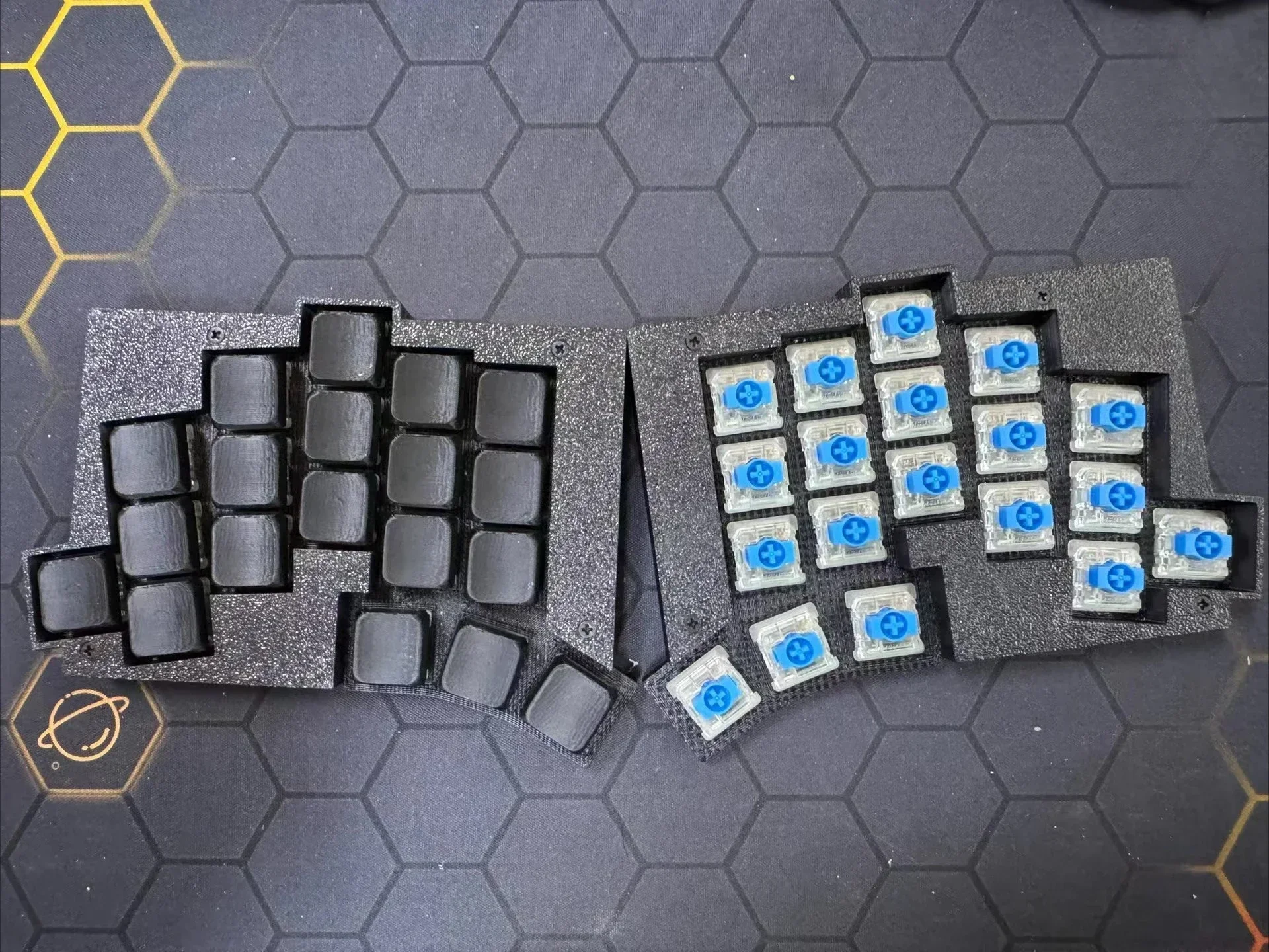 TOTEM 38 клавиш gateron 2.0 Low Axis SplitKeyboard Пользовательская Bluetooth/проводная клавиатура Tpye-c