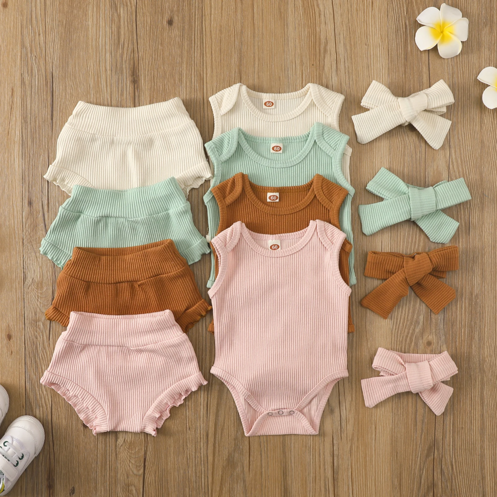 

0-24 Months Baby Girls Romper Set, Sleeveless Button Closure Romper Elastic Waist Shorts with Bowknot Hairband