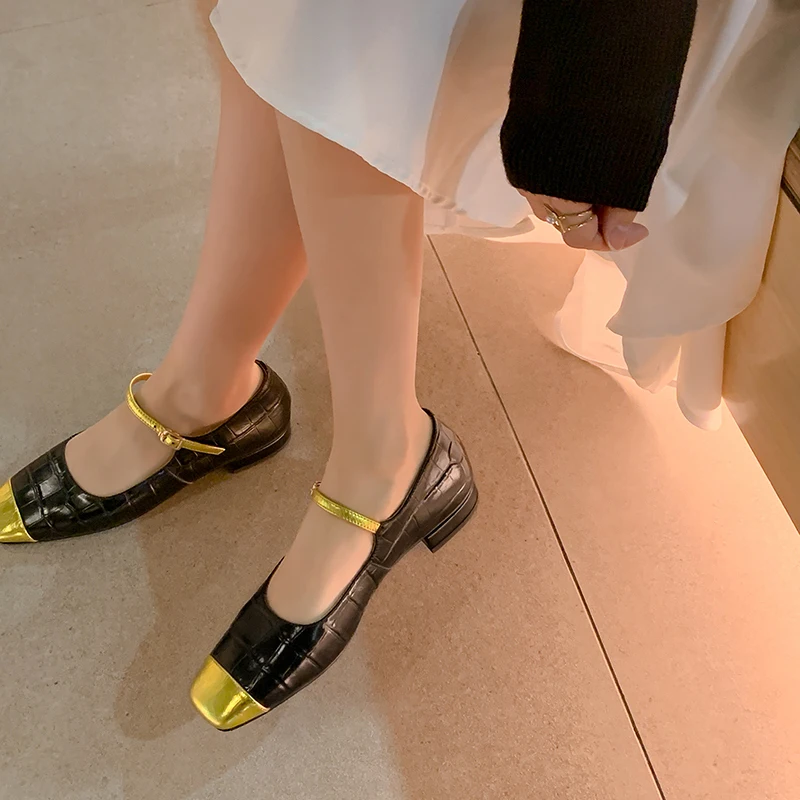 Spring and Autumn Square Head Women's Shoes Spliced with Cowhide Slim Strap Buckle Sheepskin insole Low Heel Women's Shoes