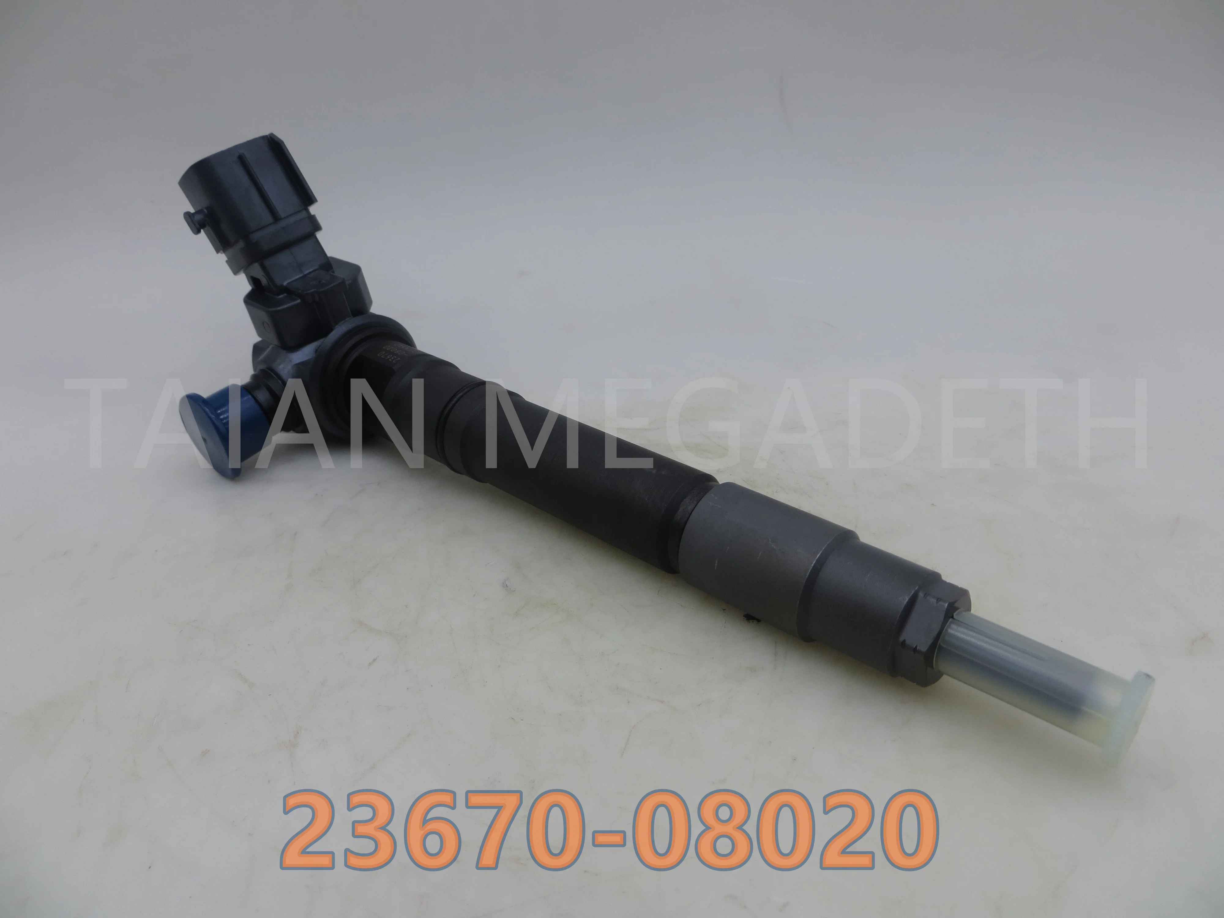

Genuine New Diesel Common Rail Fuel Injector 23670-08020, 295700-1130, 23670-0E060, 23670-09470 1GD //2.8 L