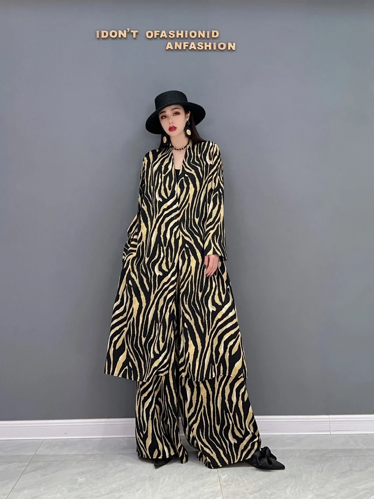 

SuperAen 2022 Spring New Fashion Suit Casual Striped Windbreaker Coat Wide-leg Pants Two Pieces Set