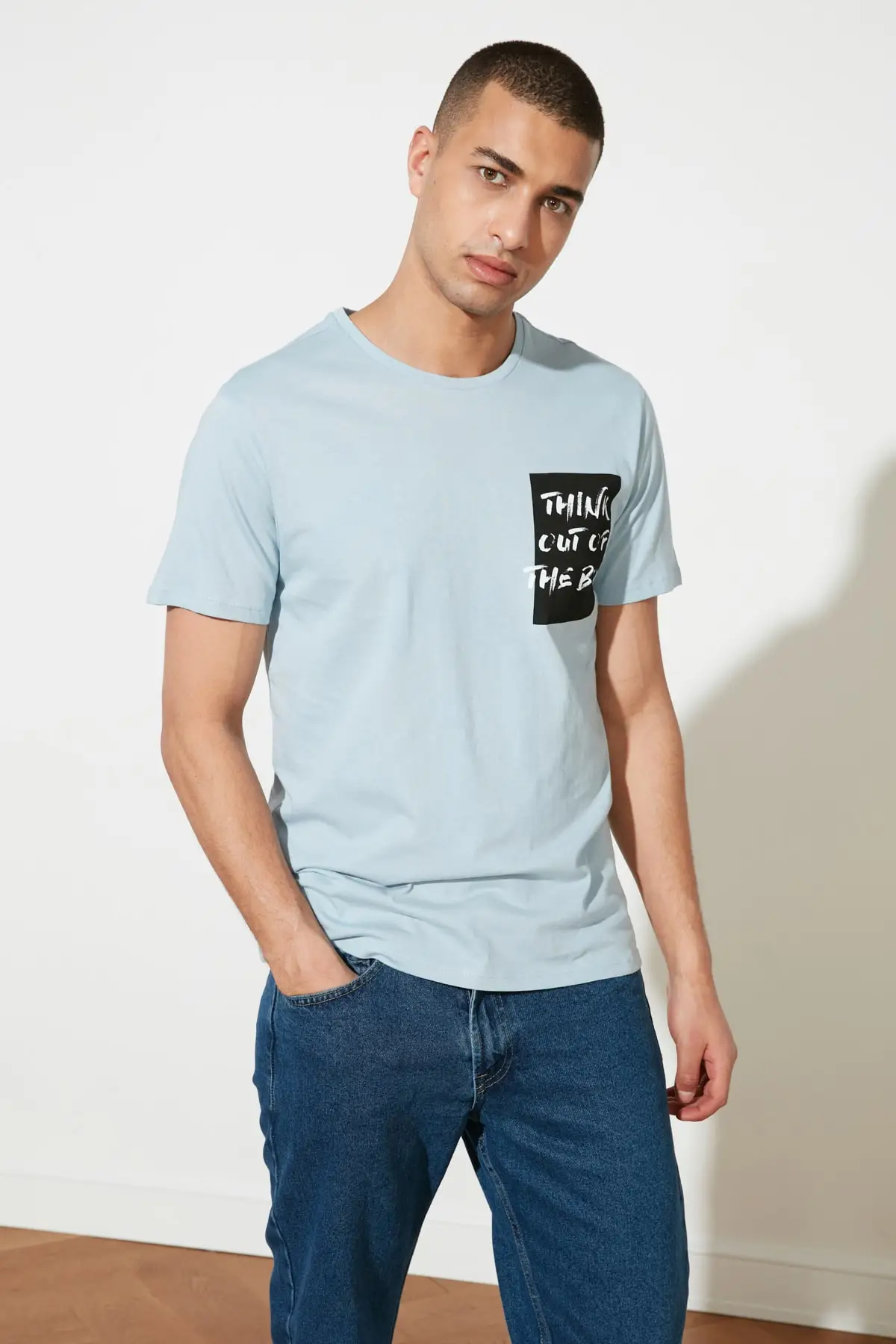 

Trendyol Men 'S Regular Fit Cycling Neck Short-Sleeve Printed T-Shirt TMNSS21TS0958