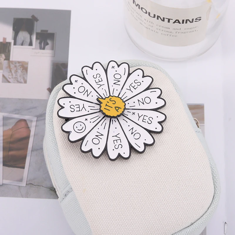 

Personalized small daisy brooch yes no fashionable versatile sunflower accessories