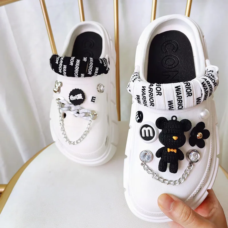 New Arrivals 13 Pcs/Set Woolly Bear Lace Set Designer Chain Shoe Trend Quality Clogs Shoe Decorations Elegant Lovable