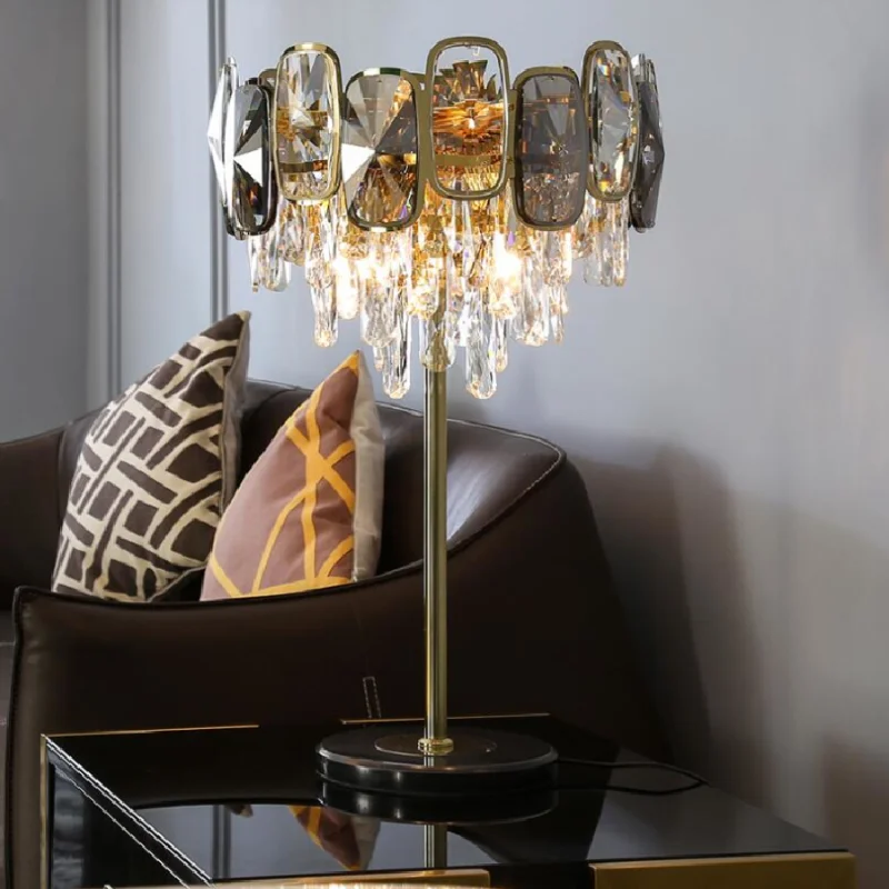 

2023 New Modern crystal table lamp bedroom new bedside luxury home living room creative decoration chandelier Art lampara salon