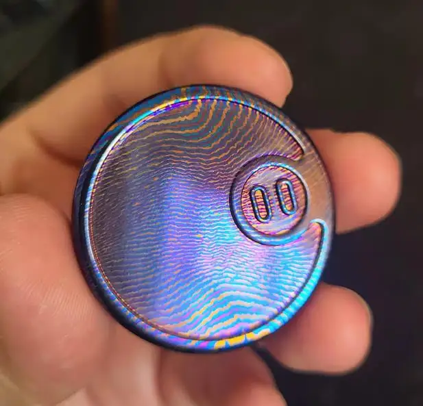

Second hand EDC Yedc pig coin
