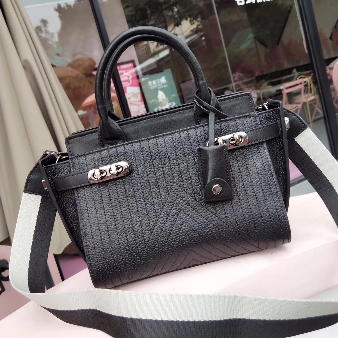 

2022 New High-end Women's Handbag Leather Single Shoulder Messenger Bag Wide Shoulder Strap Women's Bag