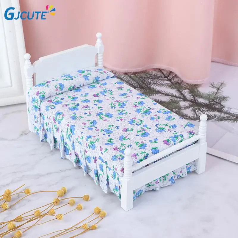 

1/12 Dollhouse Mini Single/Double Bed Home Bedroom Furniture Toy Gift Living Room Furniture Model Beautiful Handmade Wooden Toy